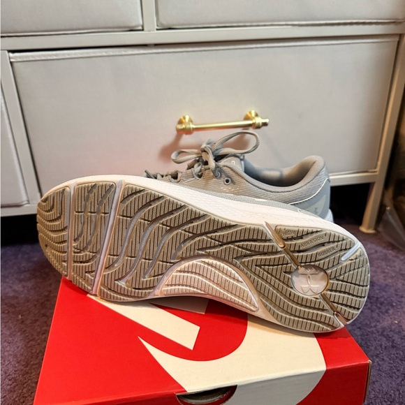 Under Armour Light Gray Athletic Sneakers- Women’s 11 - Picture 2 of 4